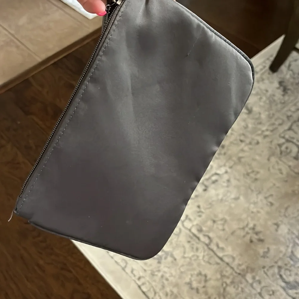 Bath & Body Works gray sequined bag wristlet